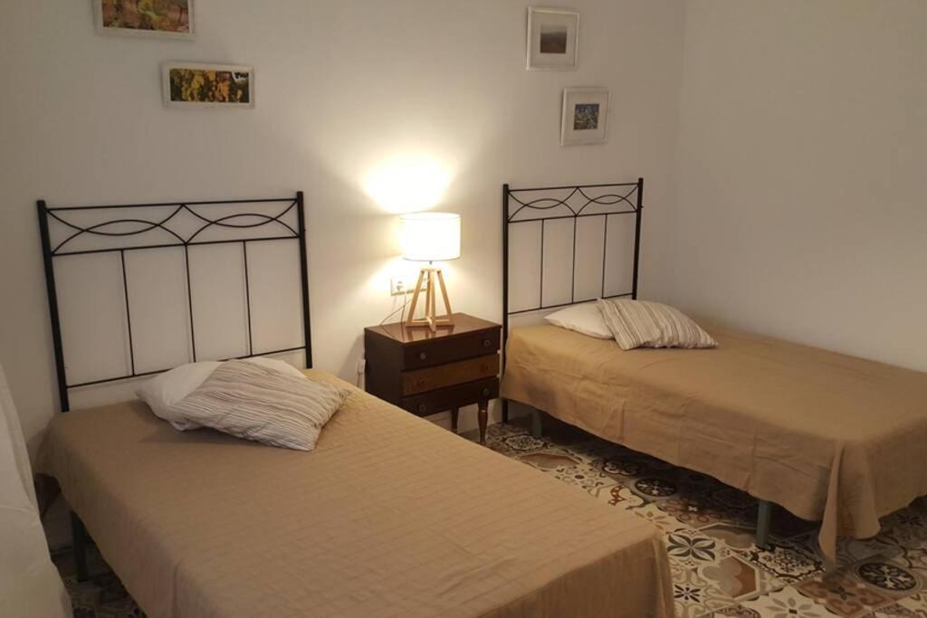 Apartamento con encanto, entrada privada Valdepeñas Exterior foto